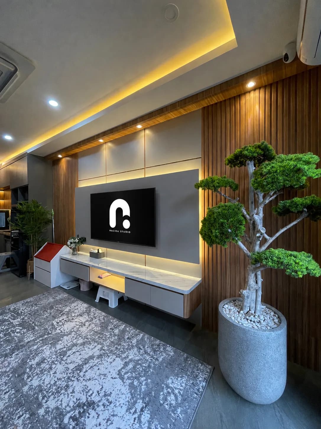 Interior & eksterior hunian arsitektural minimalis karya NACIRA STUDIO