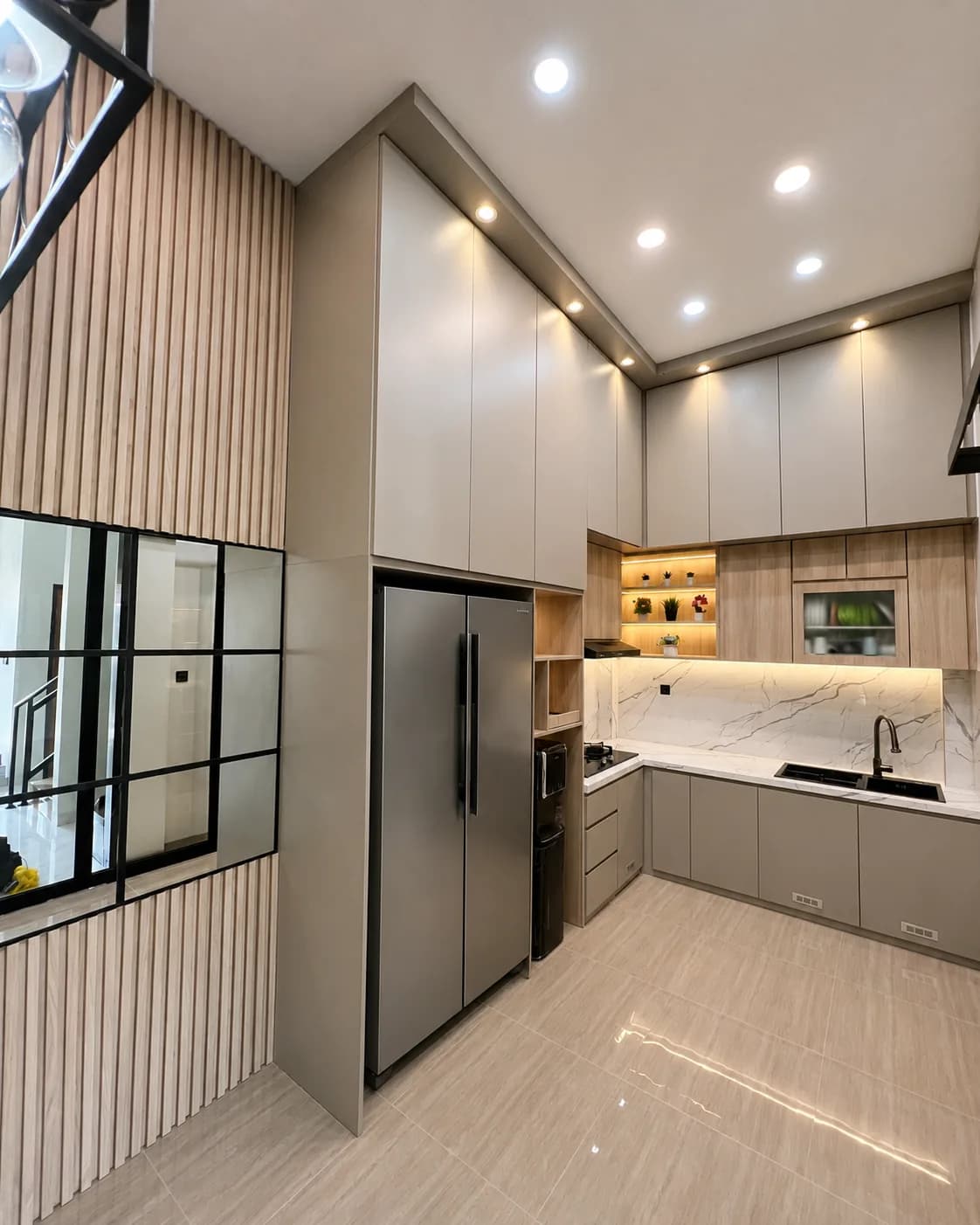 Visualisasi detail arsitektural pencahayaan dan layout dapur